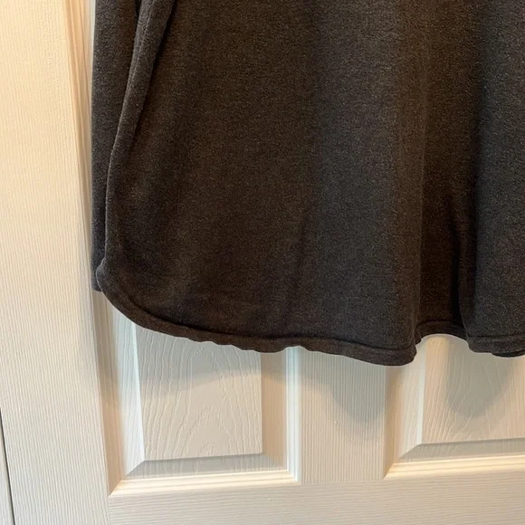 Sweater - Picture 2 of 4